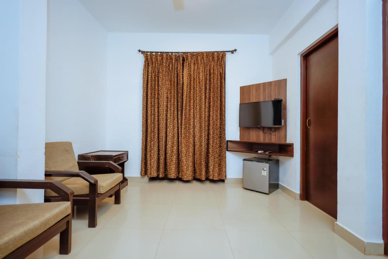 Sunkissed Premium, Goa By Wsi, Calangute Beach Εξωτερικό φωτογραφία