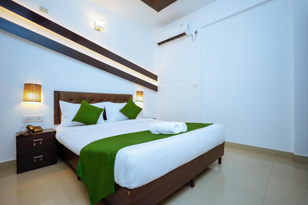 Sunkissed Premium, Goa By Wsi, Calangute Beach Εξωτερικό φωτογραφία