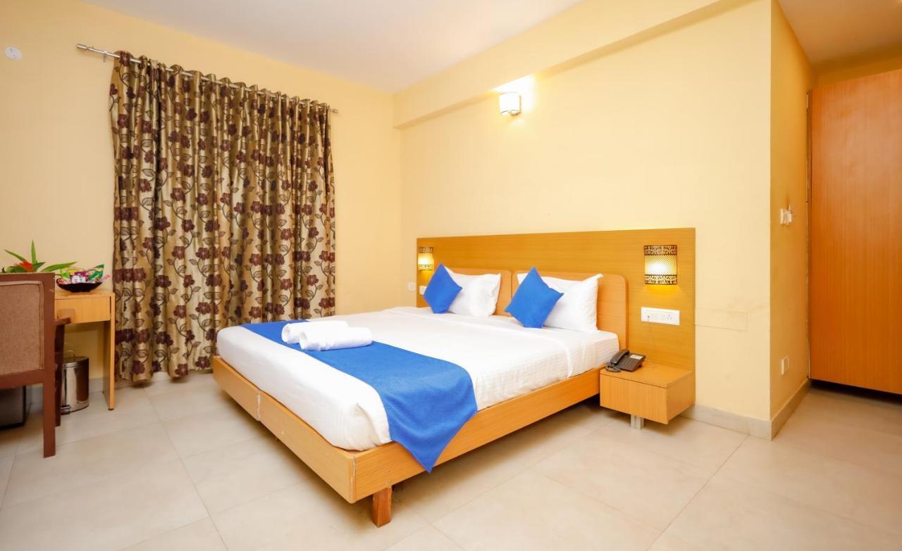 Sunkissed Premium, Goa By Wsi, Calangute Beach Εξωτερικό φωτογραφία